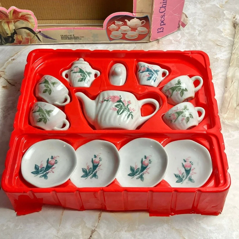 Vintage 13-Piece Porcelain Tea Set Pink Classic Rose Floral Children's Toy